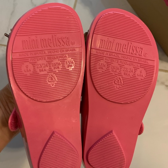 Mini Melissa - Picture 2 of 2